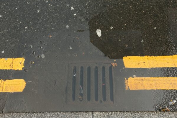 Ulewne deszcze i alert powodziowy - pogoda znów zaskakuje