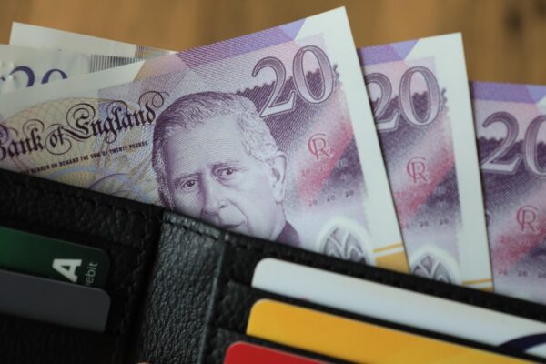 Standardowa minimalna gwarantowana kwota w Pension Credit wzrośnie o 4,8 proc.