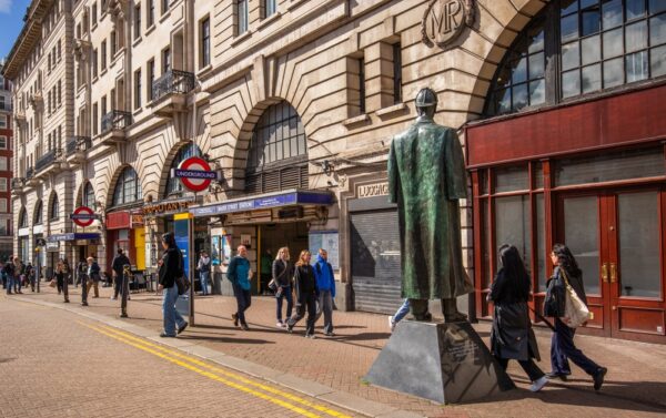 300 wypadków na jednym peronie. Niebezpieczna stacja metra w samym centrum Londynu