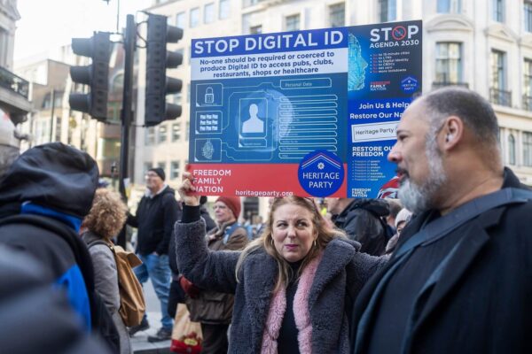 Petycja przeciwko obowiązkowym cyfrowym ID odniosła skutek