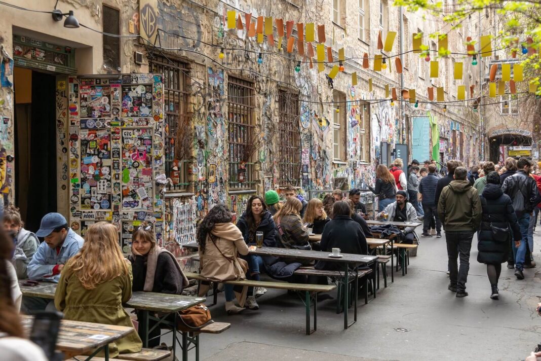 Imigrantom w Niemczech lepiej się żyje dzięki znajomości języka / fot. Shutterstock
