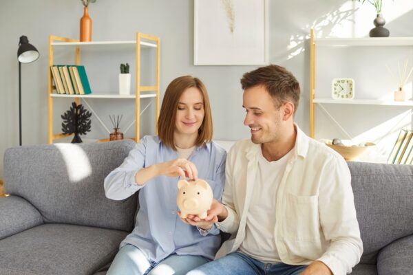 Marriage Allowance 2026, czyli ulga podatkowa pozwala zaoszczędzić nawet 5000 funtów. Jak to działa?