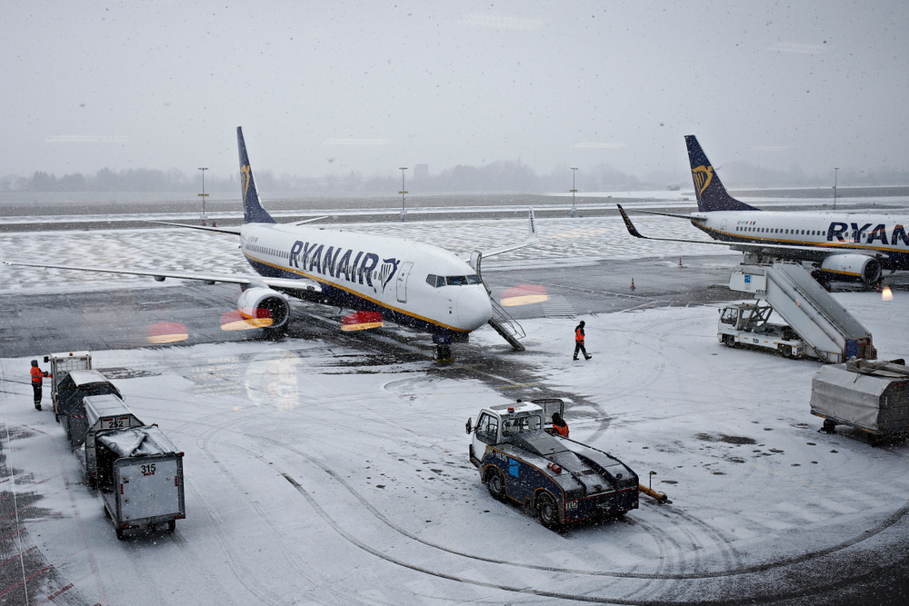 Paraliż lotnisk. 450 odwołanych lotów!