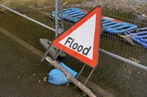 Pogoda w UK: Gdzie sprawdzać alerty i jak przygotować się na ekstremalne warunki? Foto: Shutterstock