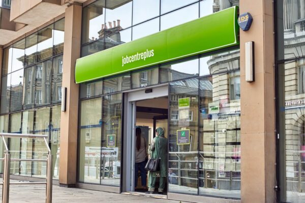 Zakończenie migracji do Universal Credit powinno się odbyć w tym roku