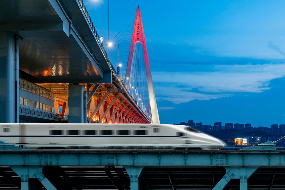 Kolej przyszłości łącząca Irlandię z UK – czy to dobry pomysł?