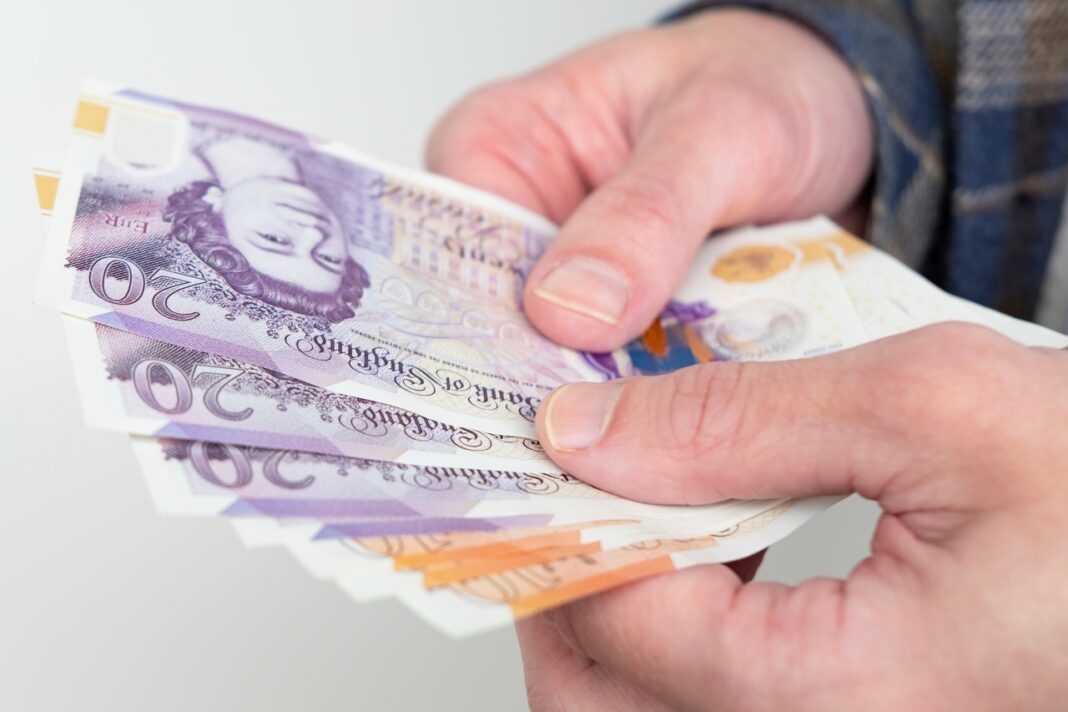 dodatkowe pieniądze