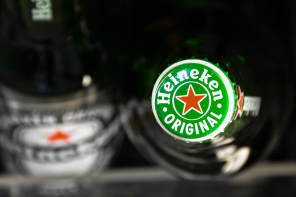 7 proc. z 87 000 pracowników Heinekena zostanie zwolnionych