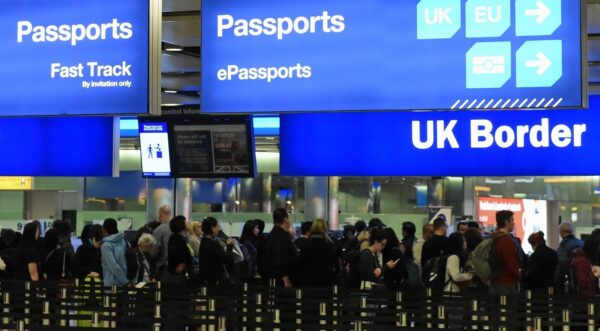 Home Office ostrzega przed zwiększonymi kontrolami dla imigrantów od 25 lutego