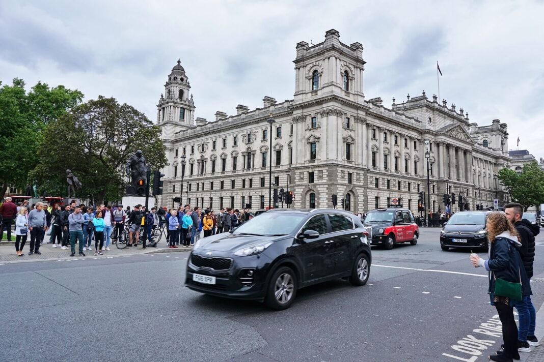 Jeszcze w tym roku w Londynie mogą się pojawić dodatkowe opłaty dla kierowców SUV-ów