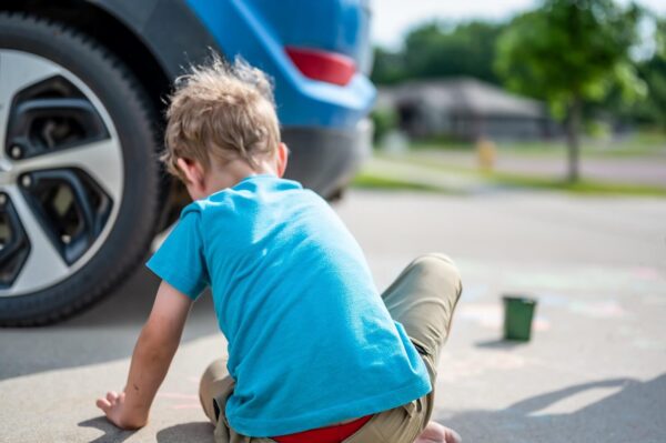 SUV-y stwarzają o 77-proc. większe zagrożenie dla dzieci niż zwyczajne samochody osobowe