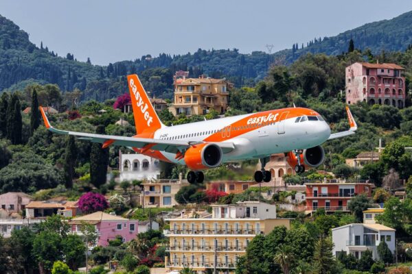 Szefowie linii lotniczych ostrzegają już, że w nadchodzących tygodniach przewidują wzrost cen biletów