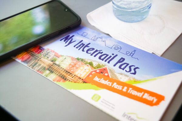 W wyniku cyberataku na systemy firmy Eurail doszło do wycieku danych osobowych około 300 000 użytkowników Interrail w całej Europie