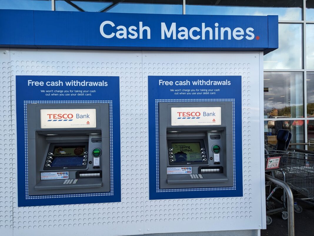 Część usług bankowych zniknie. Wypłać pieniądze przed 26.04.2026