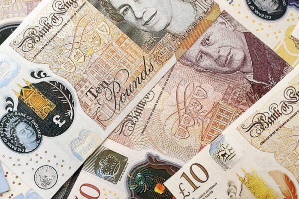 Kiedy musisz zwrócić Child Benefit i co zrobić w takiej sytuacji?