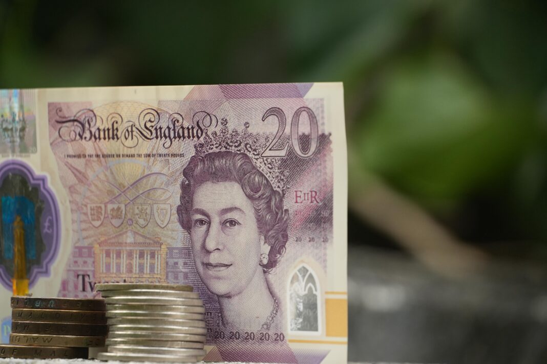 1,5 mln funtów zalega w HMRC w ramach Child Trust Found. Młodzi wiedzą, że mają pieniądze