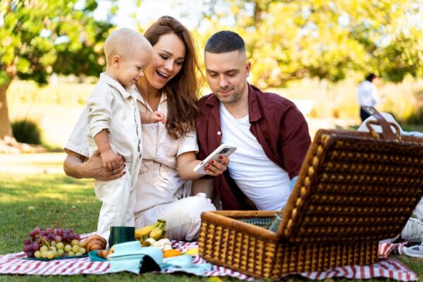 Program Scottish Child Payment wsparł ponad 241 000 rodziców