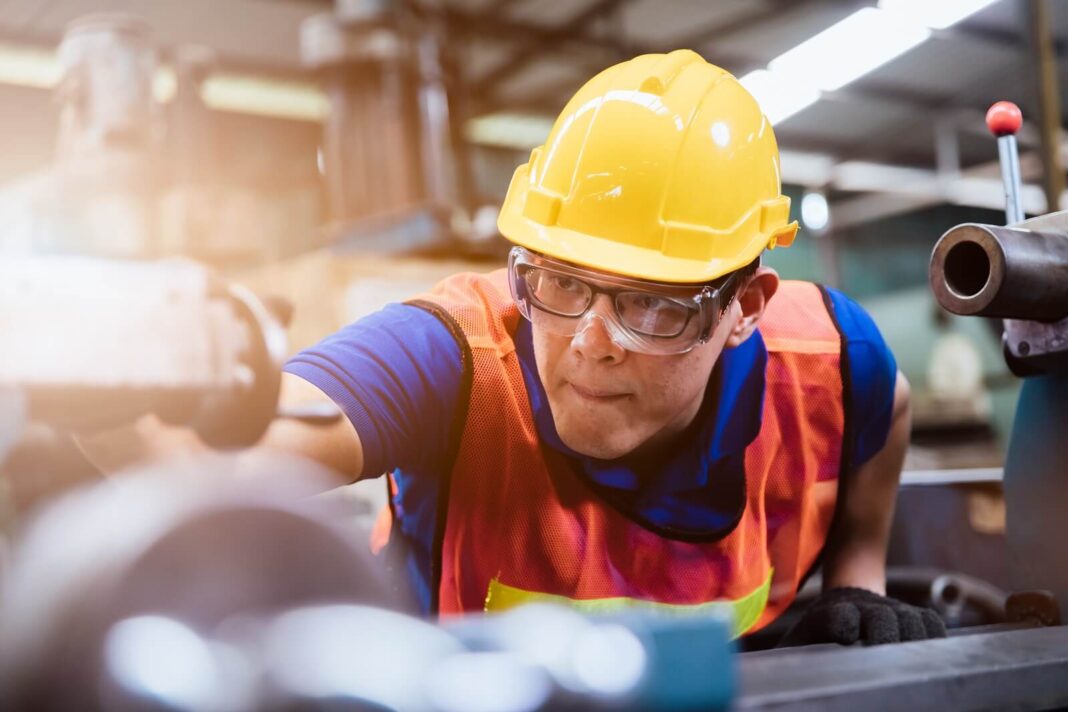 W związku ze zmianami podatkowymi prawdopodobne są duże zwolnienia w fabrykach