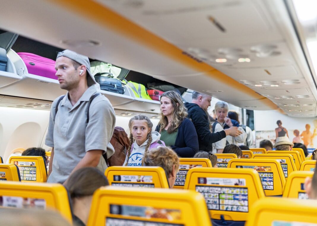 Zasady dotyczące podróżowania z dziećmi w Ryanairze i easyJet