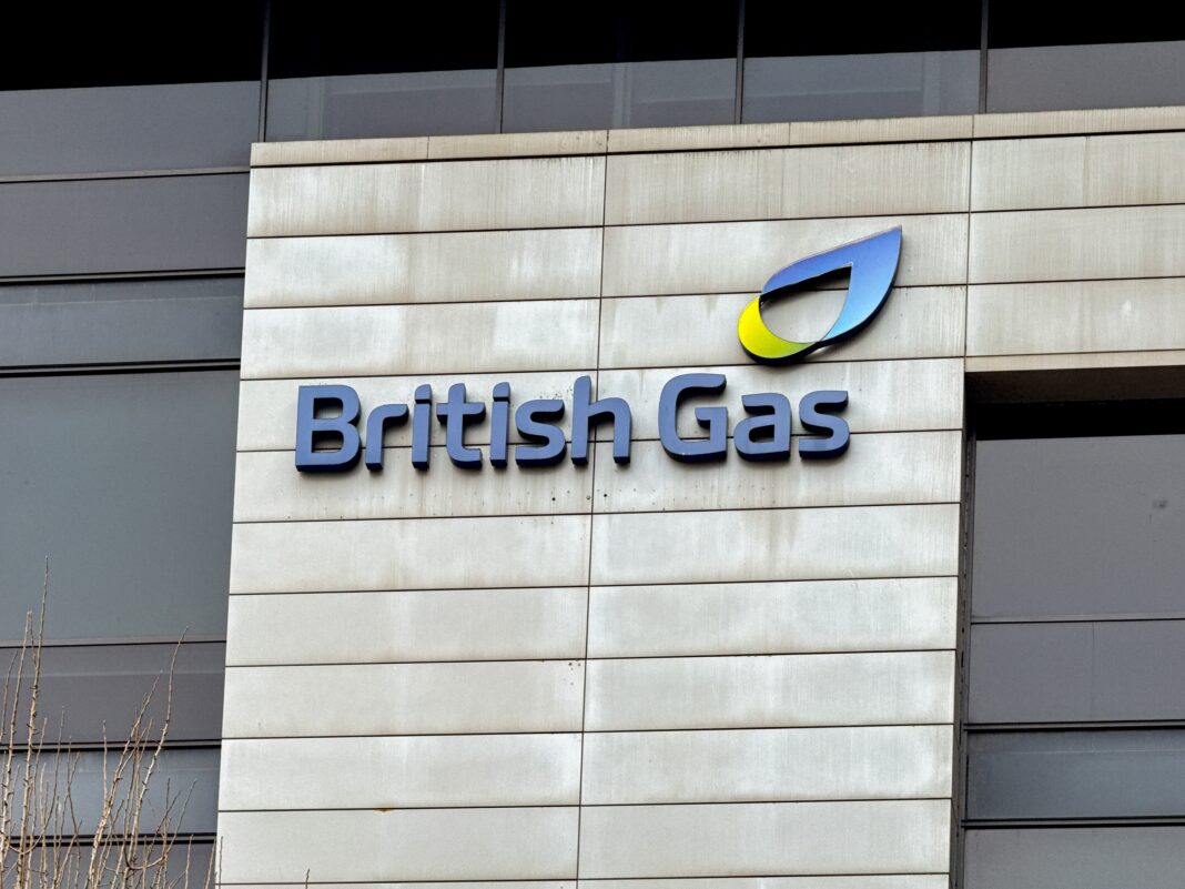 Jak wybrać dostawcę energii w UK? Jak często zmieniać firmę? Jak wygląda brytyjski rynek dostawców energii? Foto: shutterstock.com