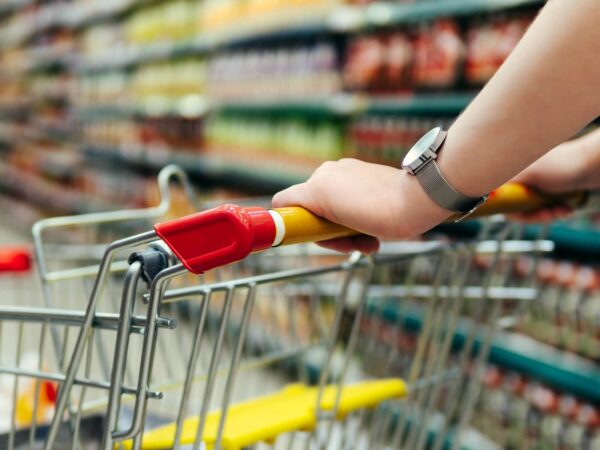 Inflacja cen w żywności i napojów alkoholowych spadła do 3 proc.