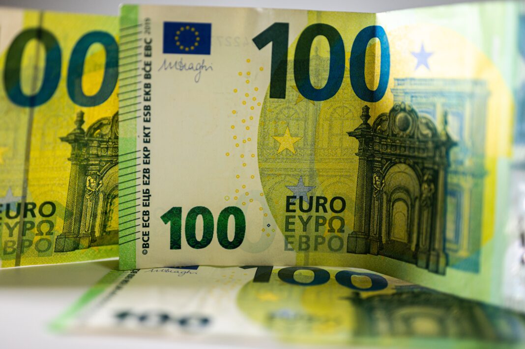 Wyższe zasiłki w Irlandii? Eksperci chcą podwyżki o 100 euro miesięcznie