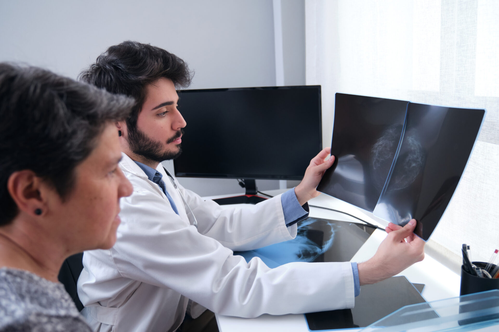System kierowania na badania raka piersi w UK nie działa. 95% kobiet pozostaje bez diagnozy