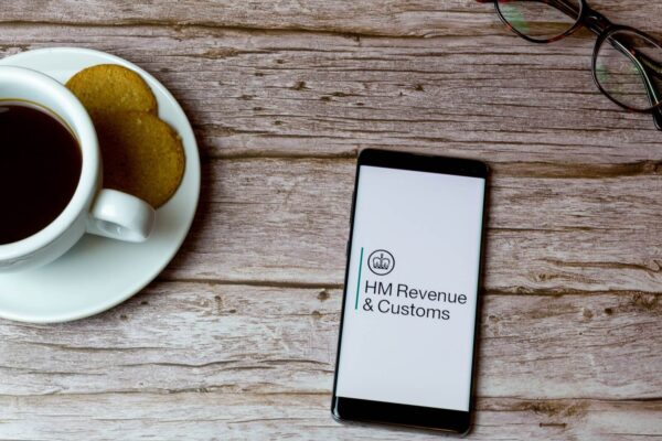 Prawie jedna trzecia osób sprawdziła już wysokość swojej państwowej emerytury za pośrednictwem aplikacji HMRC lub strony internetowej