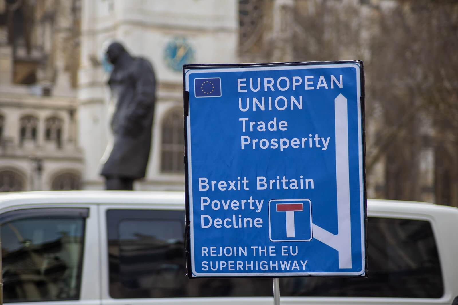 Wielka Brytania mocno traci na Brexicie
