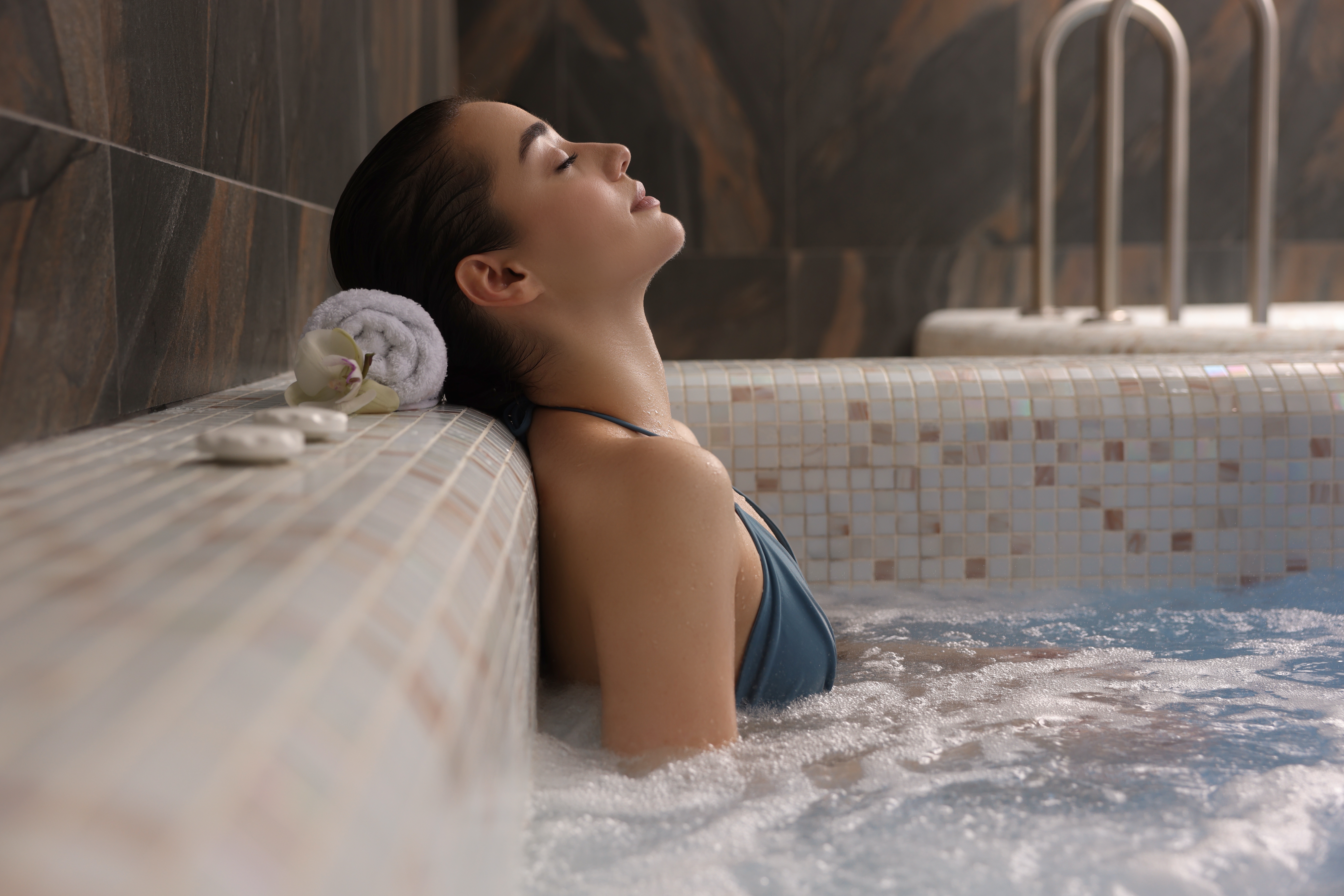 Będąc w hotelowym jacuzzi, praktycznie nie mamy możliwości odcięcia zasilania. Foto: Shutterstock