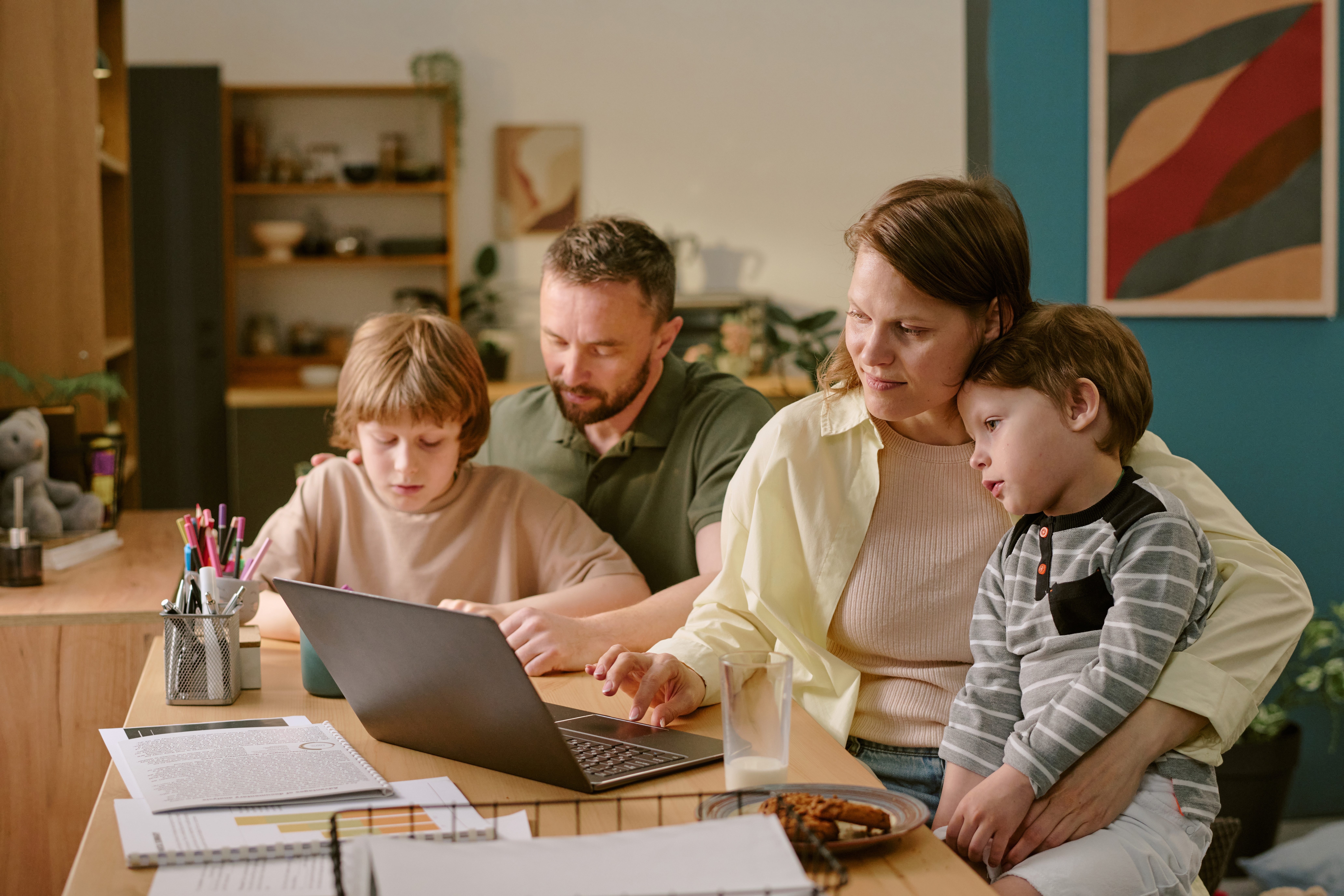 Setki tysięcy brytyjskich emerytek mogły stracić tysiące funtów przez błąd systemowy, o którym wiele z nich nie ma pojęcia. Foto: Shutterstock