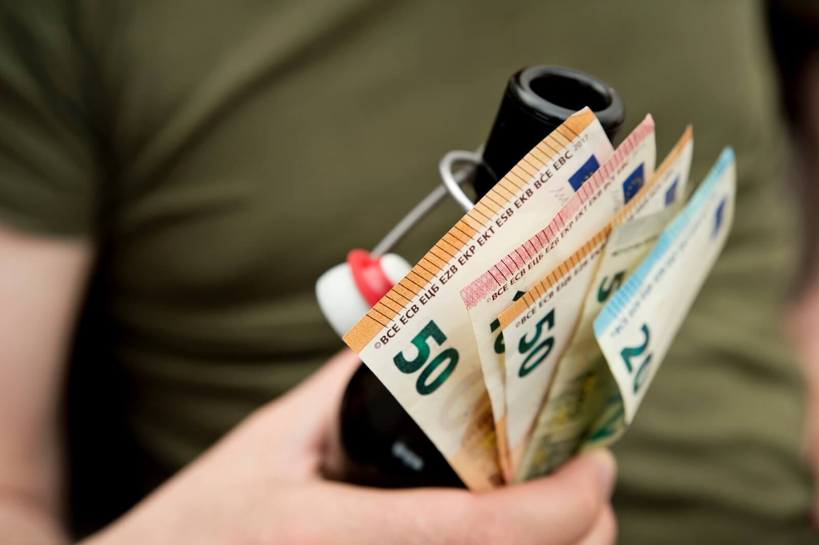 Wydawanie zasiłków na alkohol wpłynie na ich wysokość
