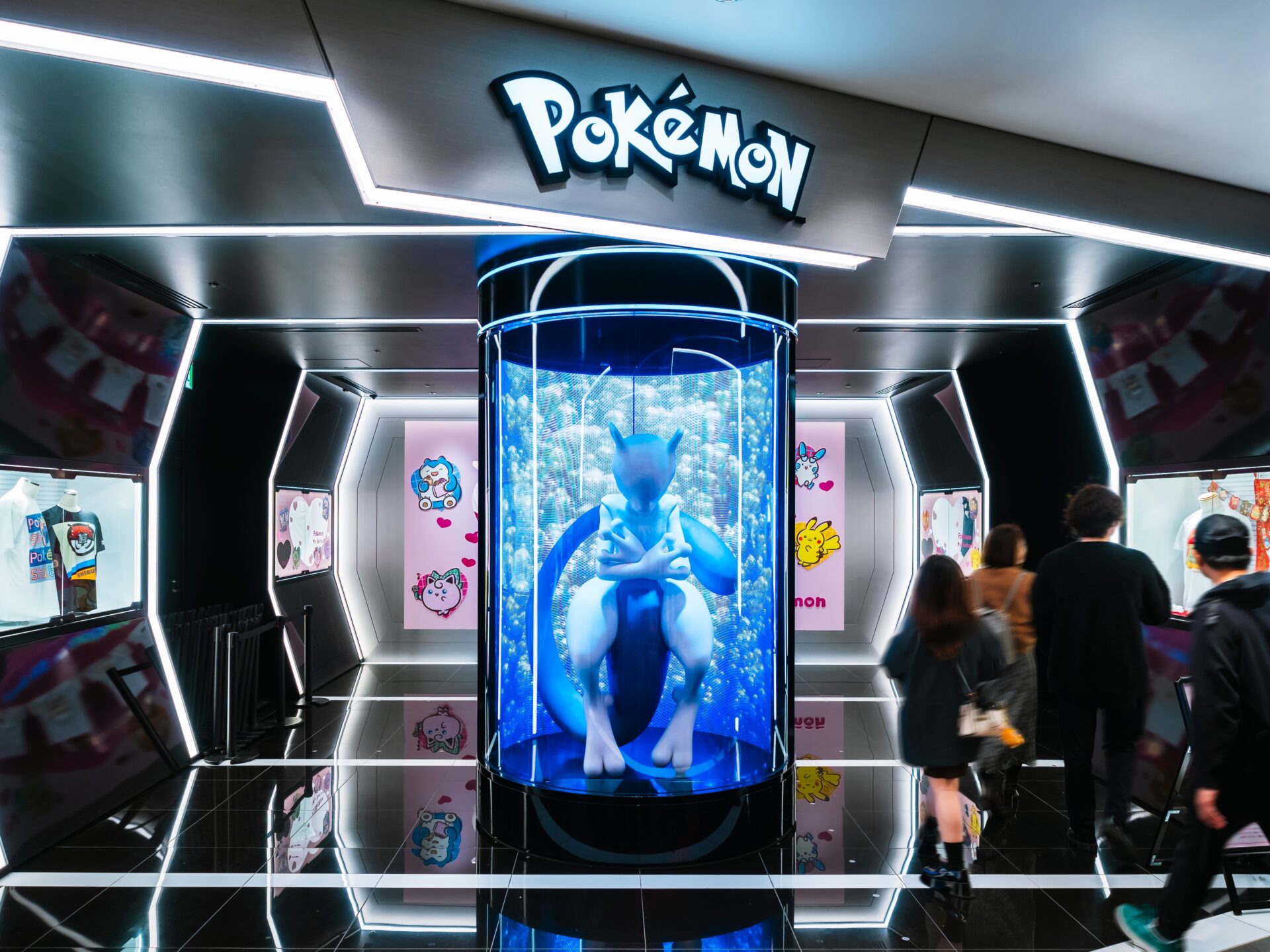 Sklepy Pokemon Center przyciągają miliony fanów w Azji. Teraz dostępny będzie sklep w Europie! Foto: Sklep Pokemon Centre Tokyo, Shutterstock
