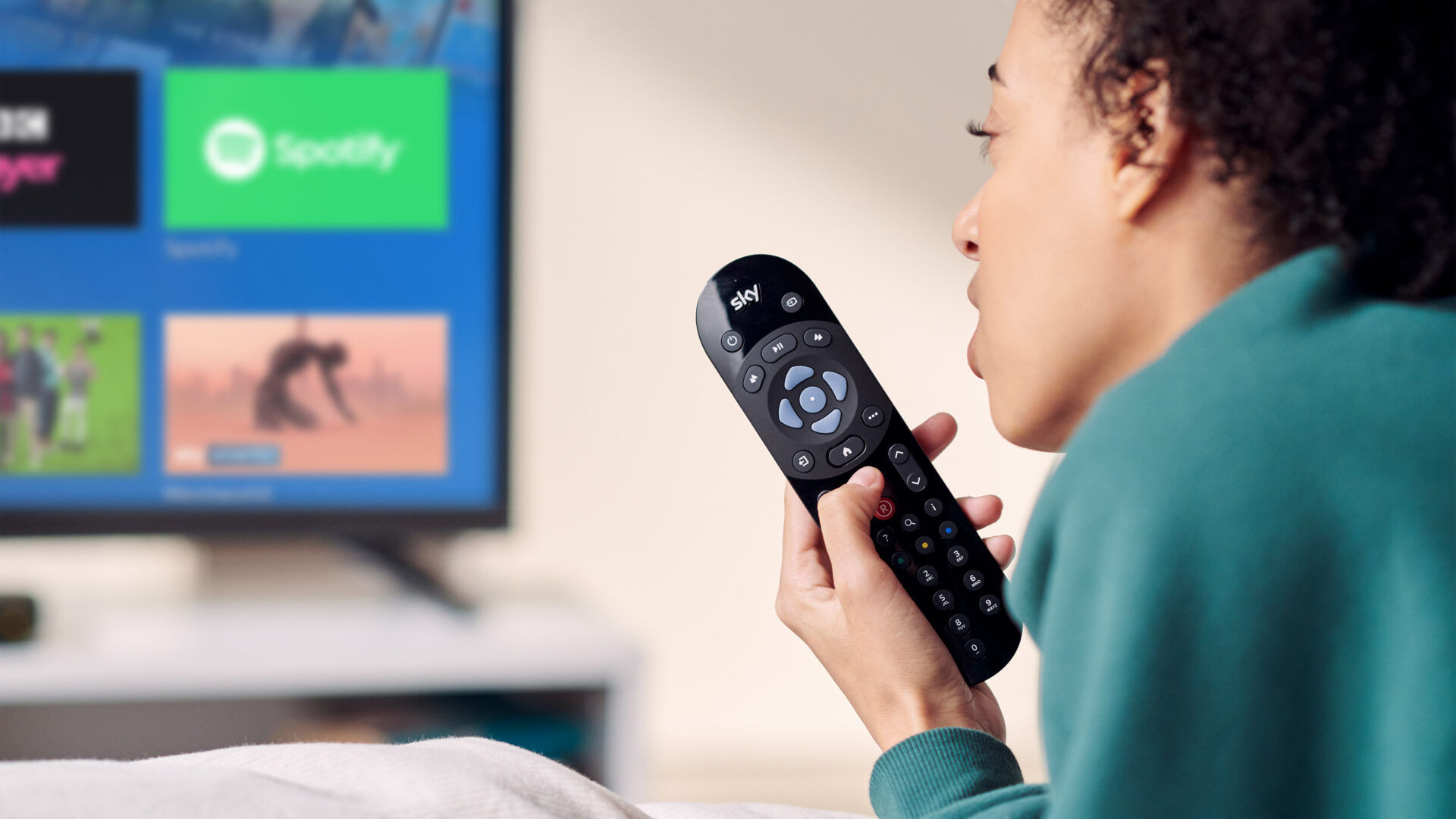 Oszuści podszywają się pod Sky TV i wyłudzają dane osobowe oraz dane kart płatniczych. Obiecują 50% zniżkę na abonament, co dla wielu jest bardzo kuszącą propozycją. Foto: Sky Press Office