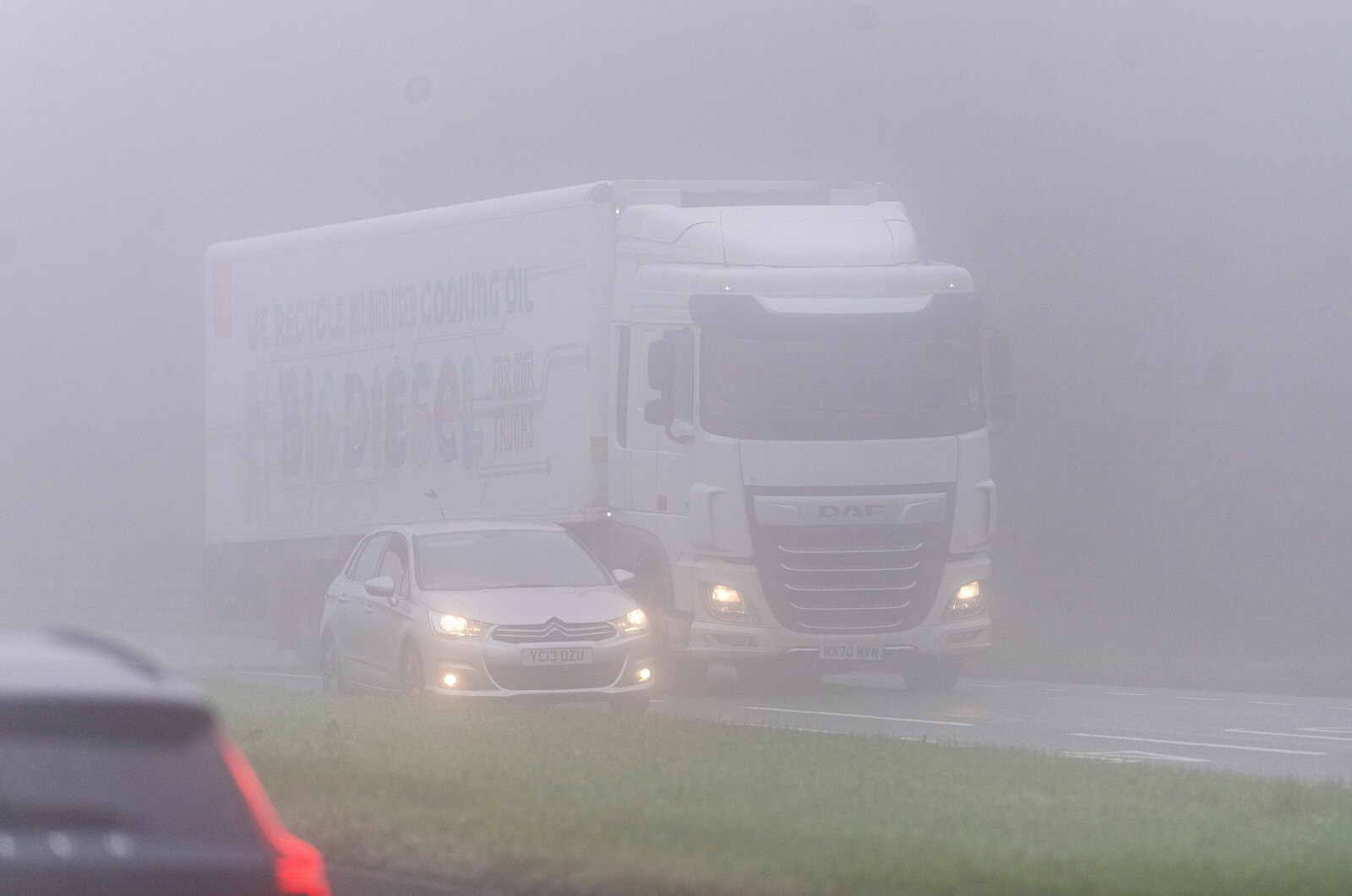 Przez najbliższe dni utrzymają się trudne warunki na drogach w UK